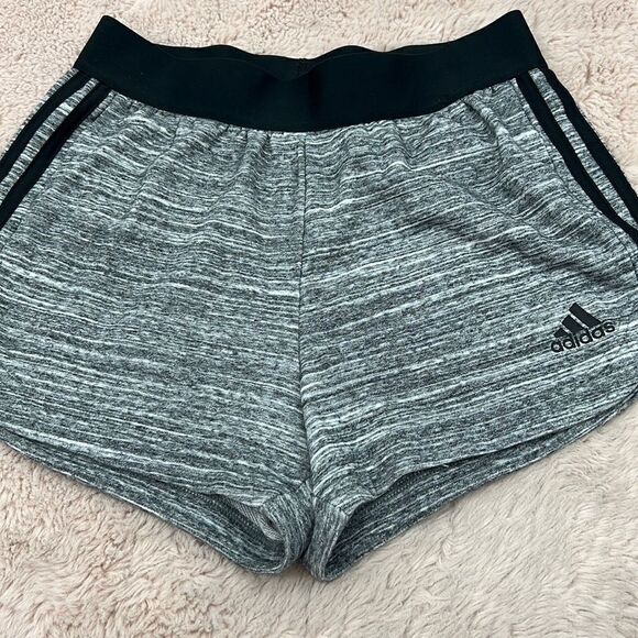 Adidas running shorts size small - Picture 1 of 6